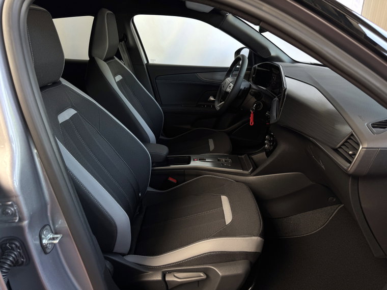 Vehicle Image 31
