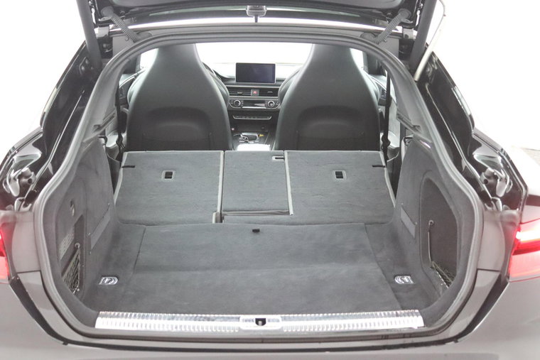 Vehicle Image 35