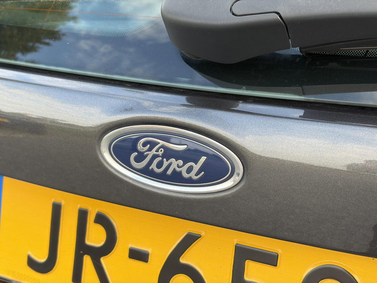 Vehicle Image 45
