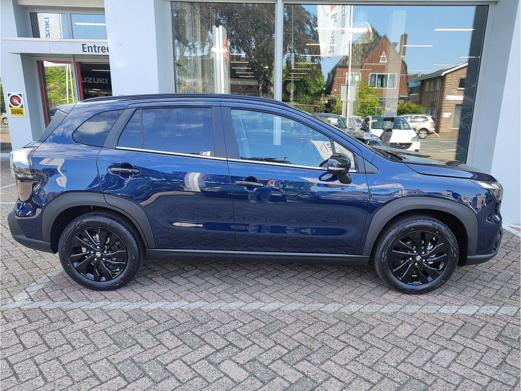 Vehicle Image 6