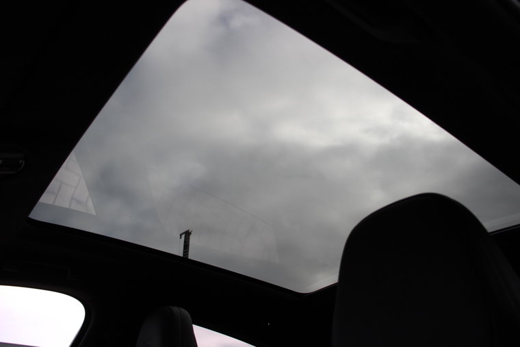 Vehicle Image 24
