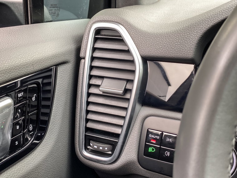 Vehicle Image 50