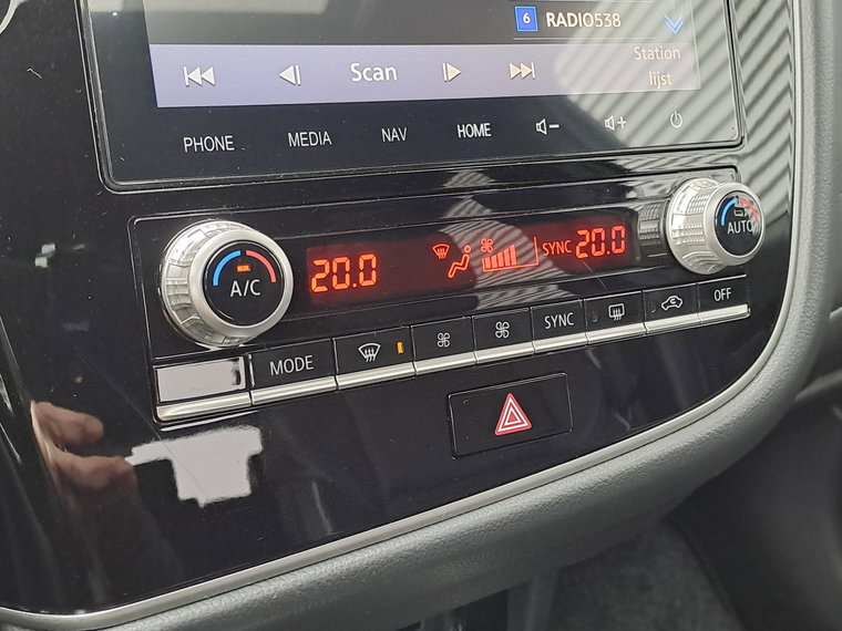 Vehicle Image 42