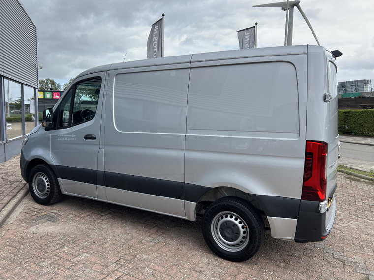 Vehicle Image 27