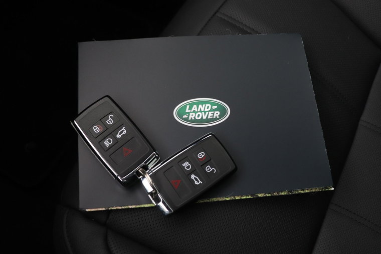 Vehicle Image 18