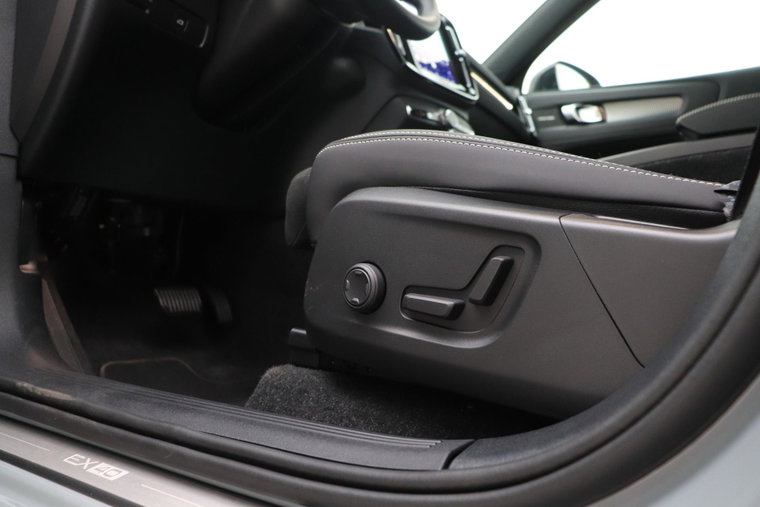 Vehicle Image 45