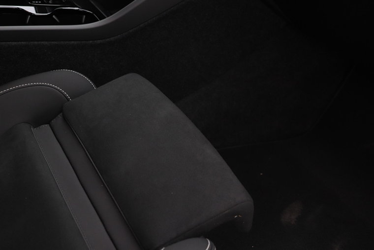 Vehicle Image 46