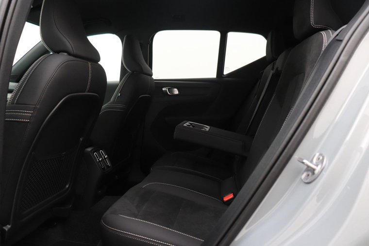 Vehicle Image 47