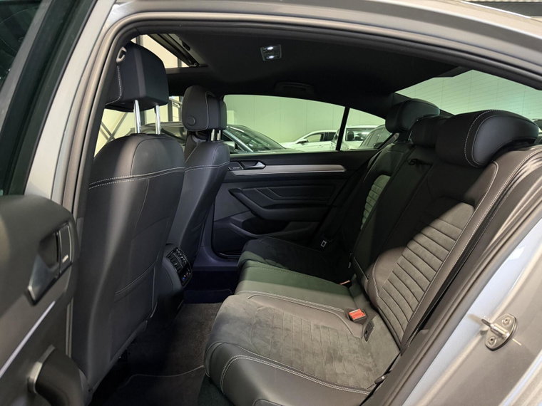 Vehicle Image 33