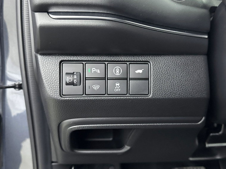 Vehicle Image 22