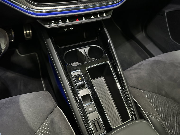 Vehicle Image 27