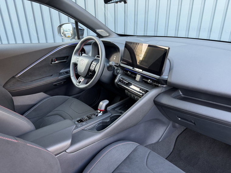 Vehicle Image 18