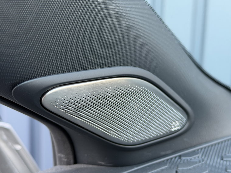 Vehicle Image 37