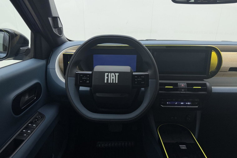 Vehicle Image 23