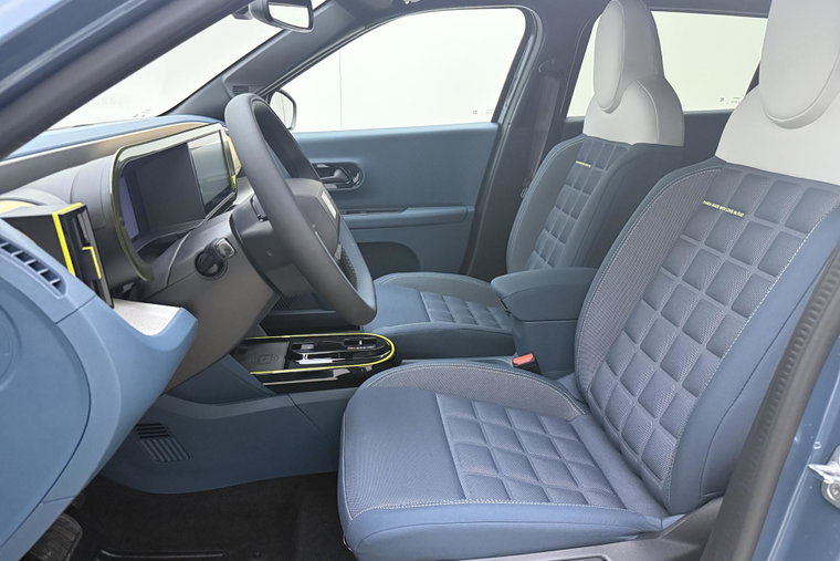 Vehicle Image 30