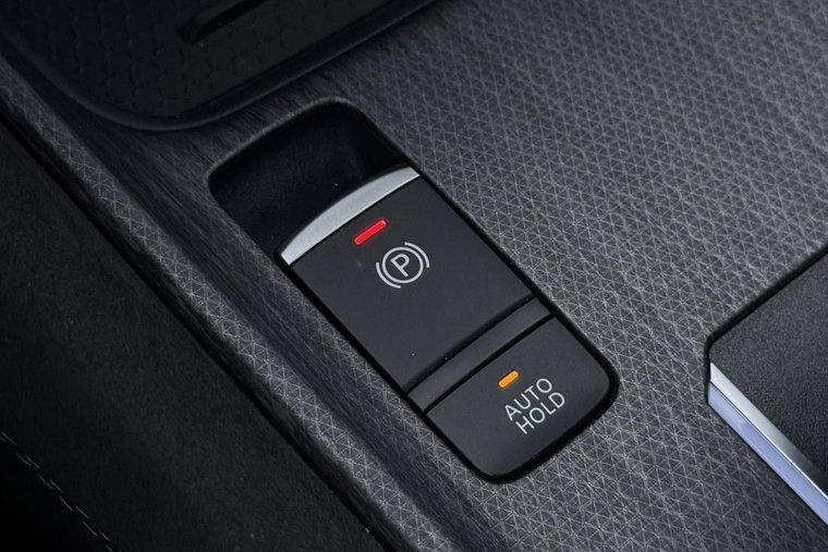 Vehicle Image 35