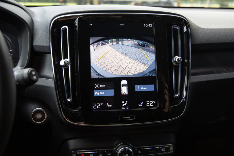 Vehicle Image 19