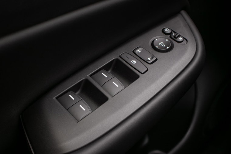 Vehicle Image 38