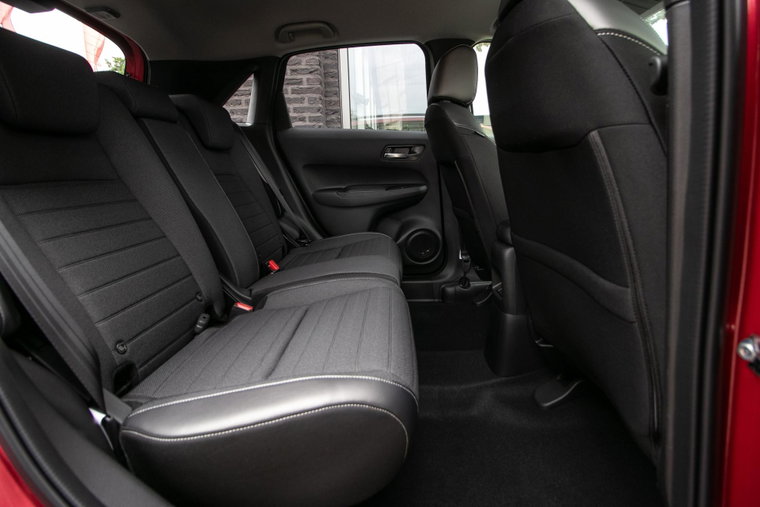 Vehicle Image 7