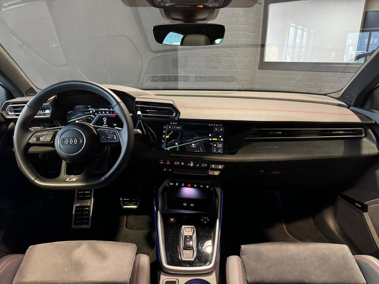 Vehicle Image 39