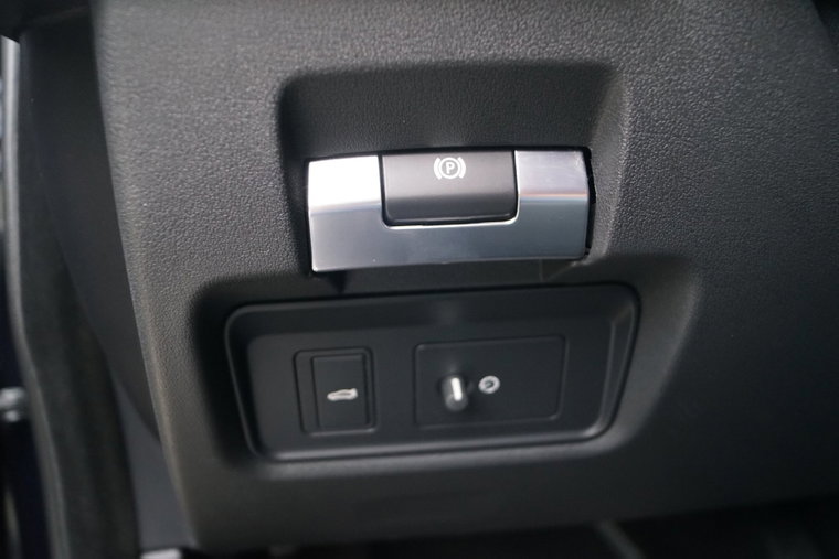 Vehicle Image 39