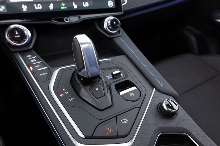 Vehicle Image 18