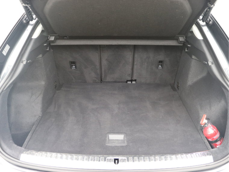 Vehicle Image 24