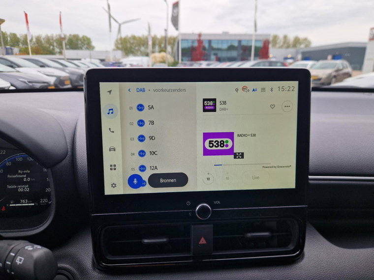 Vehicle Image 18