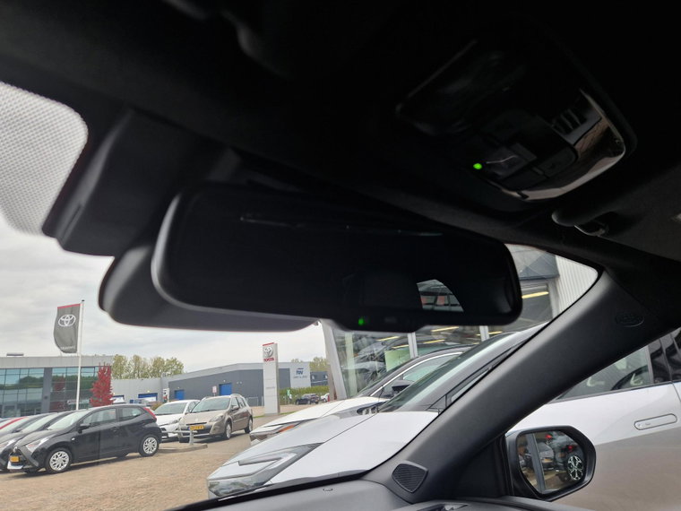 Vehicle Image 26