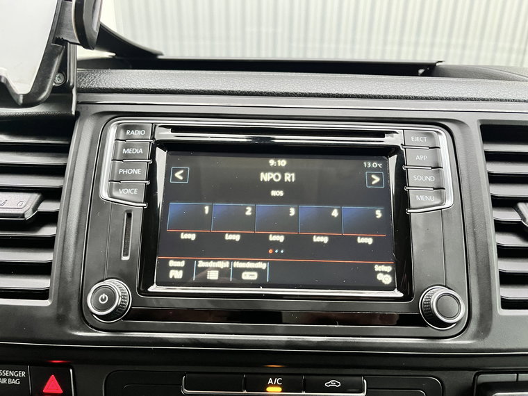 Vehicle Image 38
