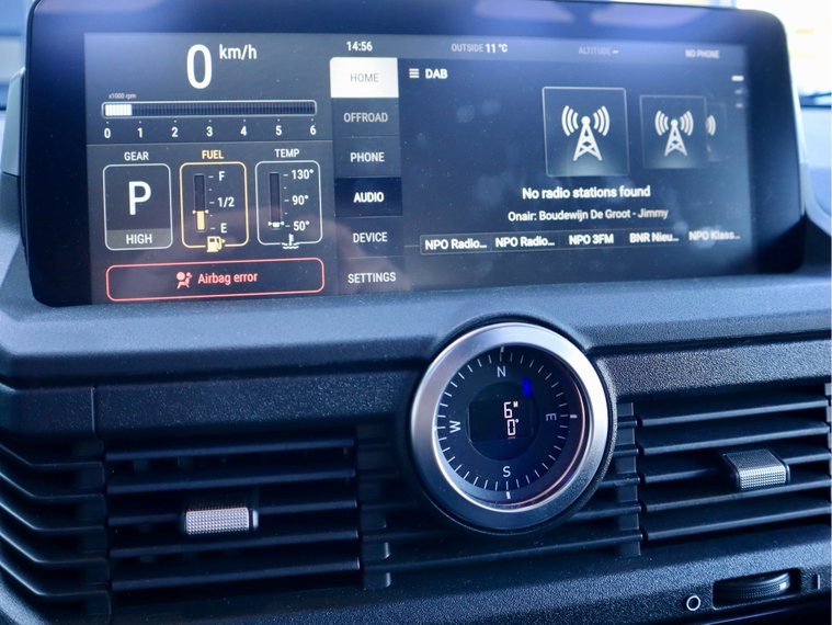 Vehicle Image 12