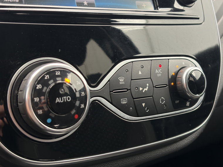 Vehicle Image 33