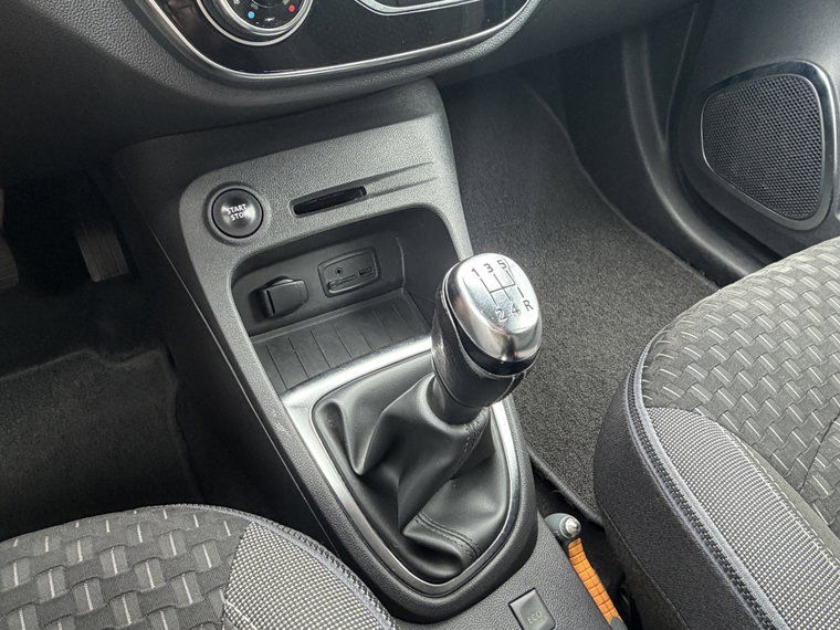 Vehicle Image 37