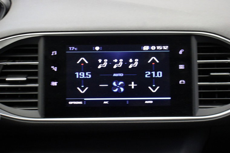 Vehicle Image 26