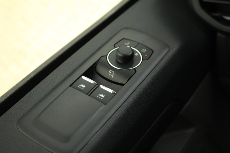 Vehicle Image 26