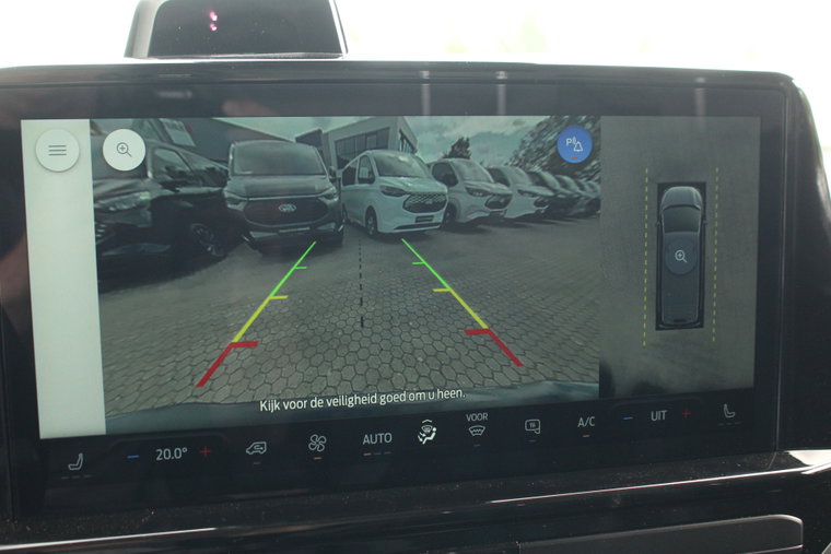 Vehicle Image 40