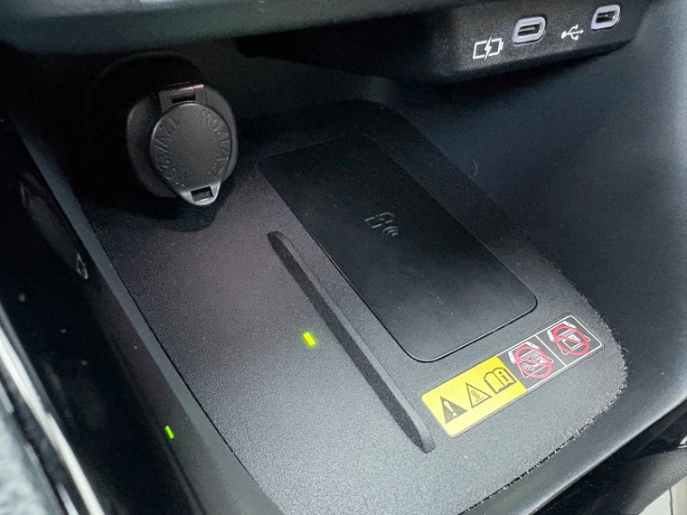 Vehicle Image 26