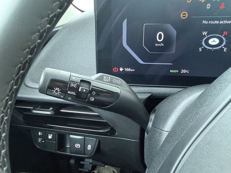 Vehicle Image 26