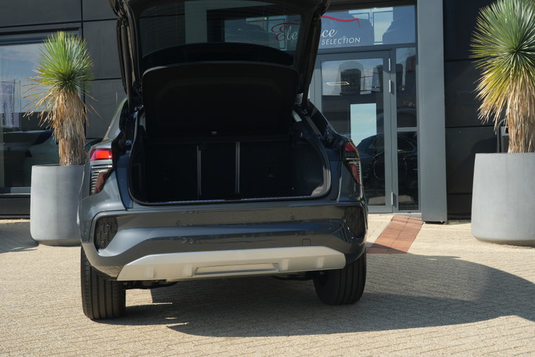 Vehicle Image 29