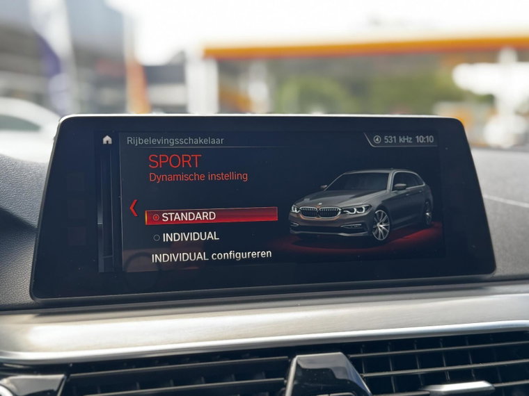 Vehicle Image 37