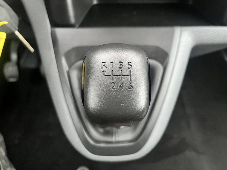 Vehicle Image 27