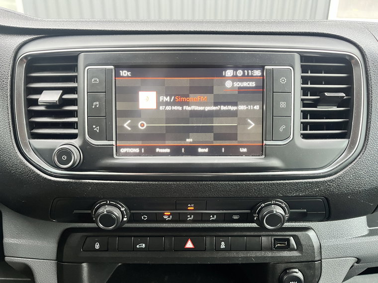 Vehicle Image 36