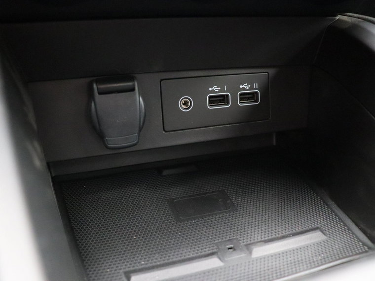 Vehicle Image 27