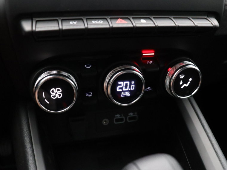 Vehicle Image 28