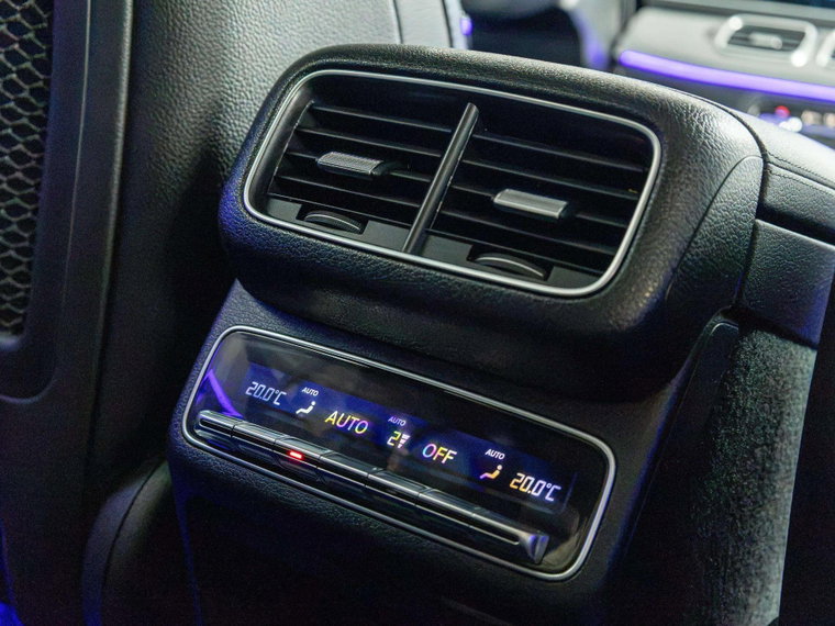 Vehicle Image 40