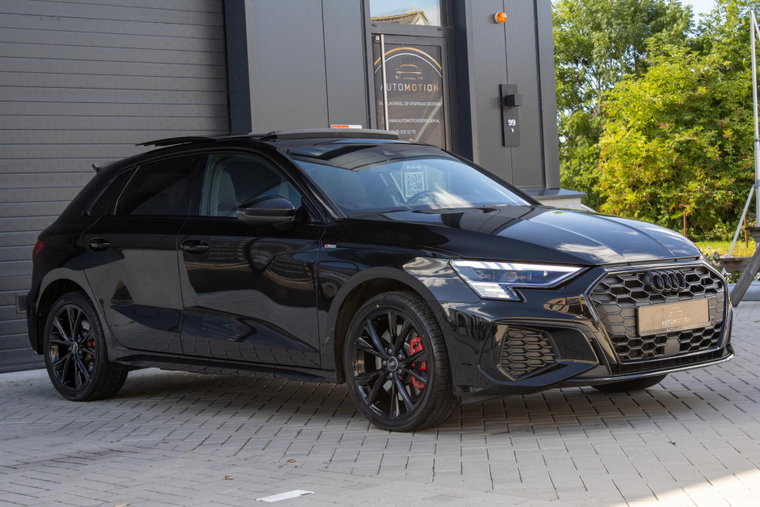 Vehicle Image 37