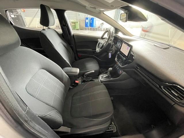 Vehicle Image 21