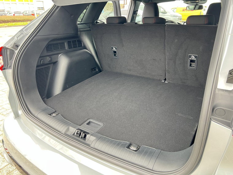 Vehicle Image 33