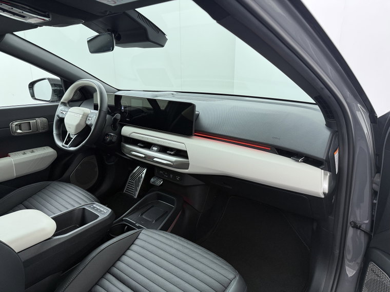 Vehicle Image 39