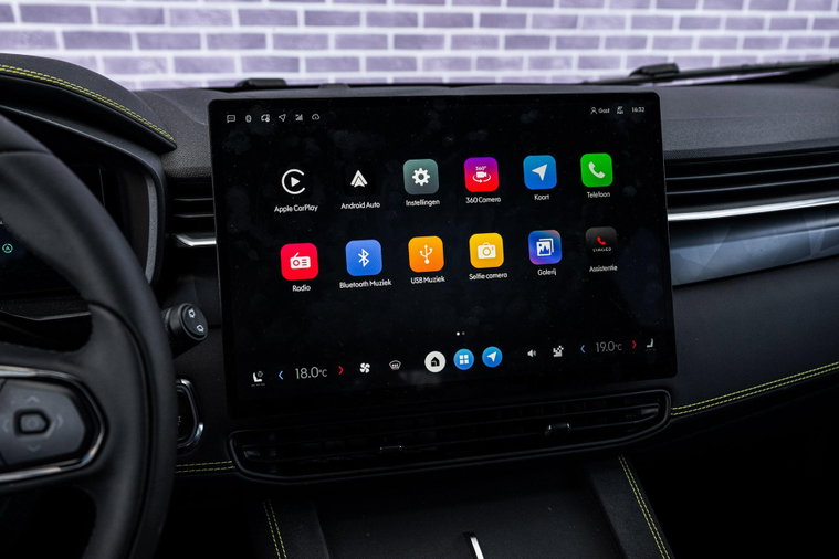 Vehicle Image 19